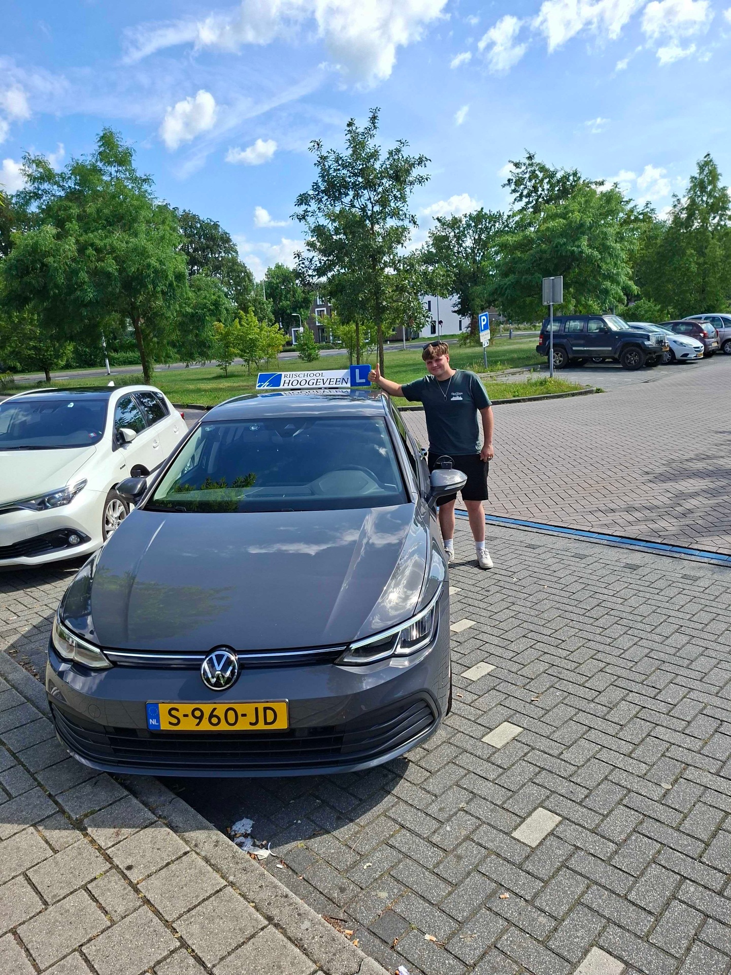 Geslaagd! — geslaagd bij Rijschool Hoogeveen